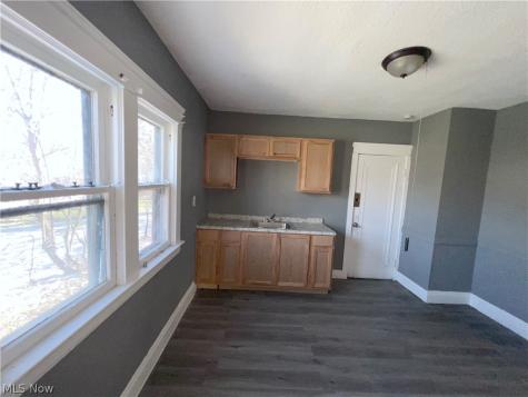 4291 E 114th Street Cleveland OH 44105