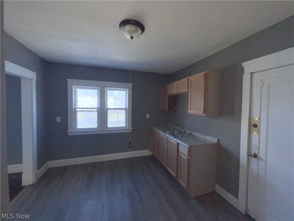 4291 E 114th Street Cleveland OH 44105
