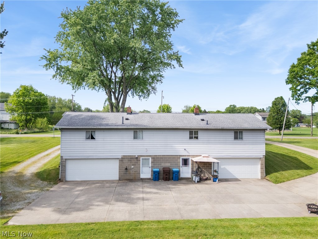 134 Center Road New Franklin OH 44319