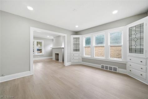 1776 S Taylor Road Cleveland Heights OH 44118