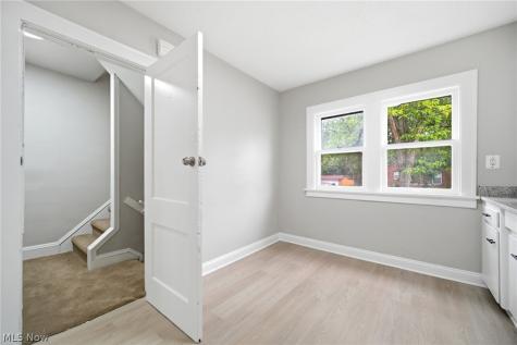 1776 S Taylor Road Cleveland Heights OH 44118