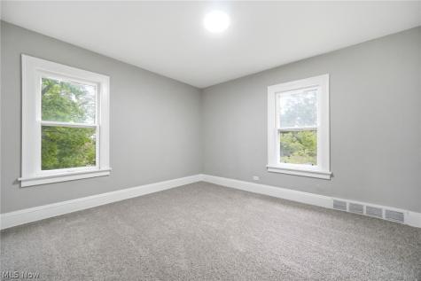 1776 S Taylor Road Cleveland Heights OH 44118