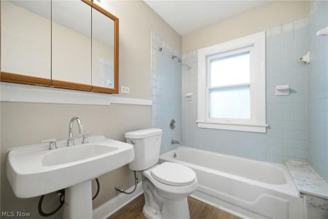 1776 S Taylor Road Cleveland Heights OH 44118