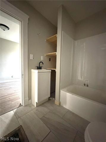 791 E 100th Street Cleveland OH 44108