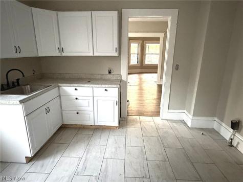 791 E 100th Street Cleveland OH 44108