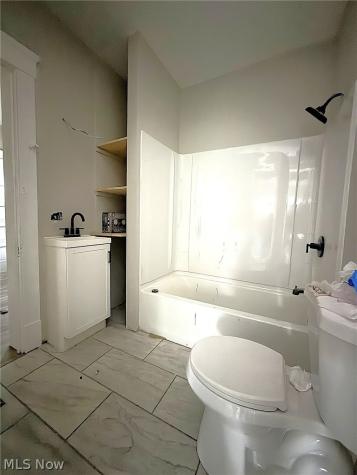 791 E 100th Street Cleveland OH 44108