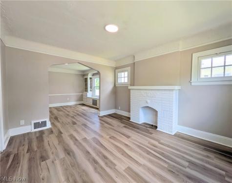 656 Hammel Street Akron OH 44306