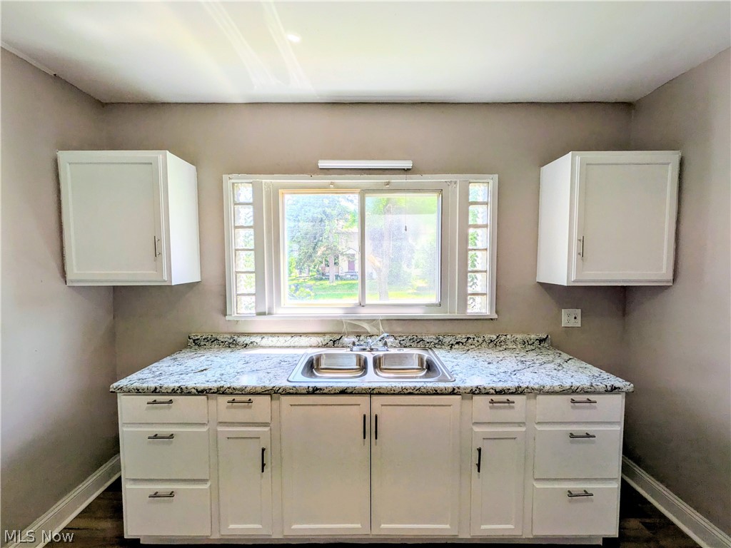 656 Hammel Street Akron OH 44306