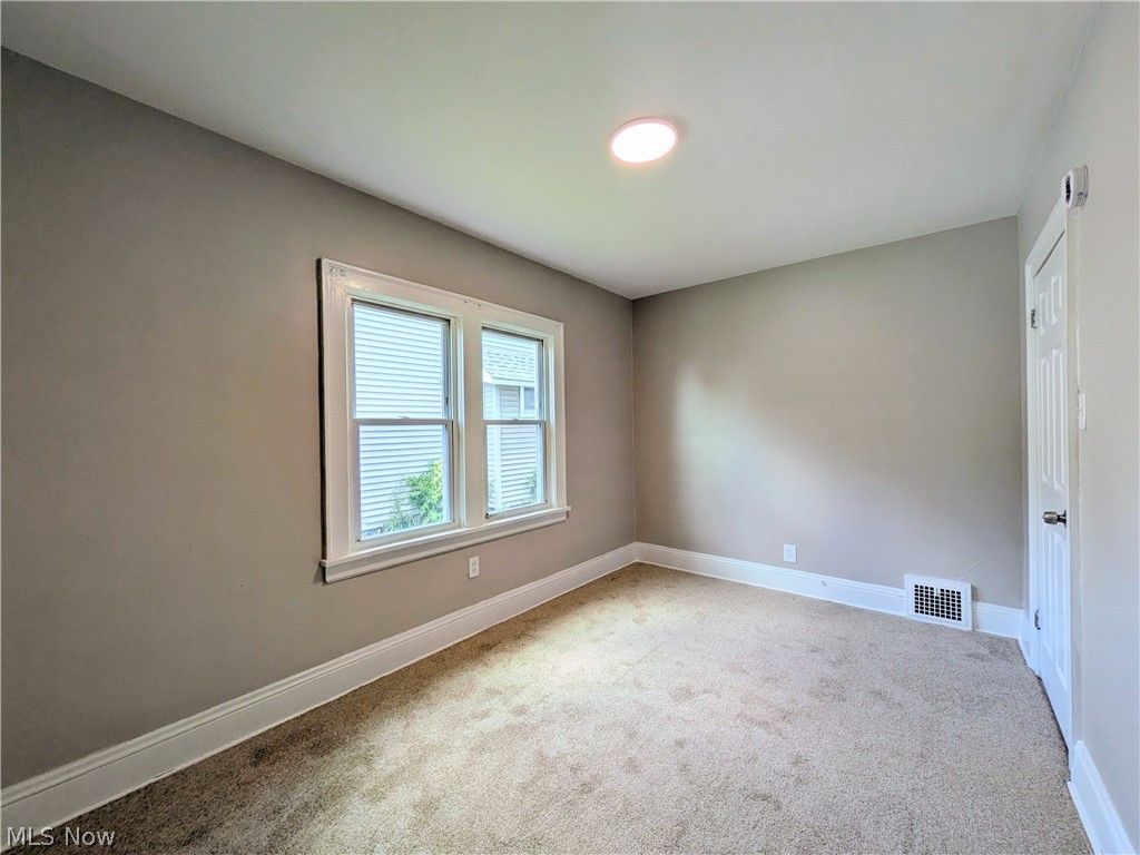 656 Hammel Street Akron OH 44306