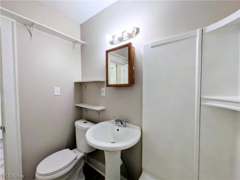 656 Hammel Street Akron OH 44306