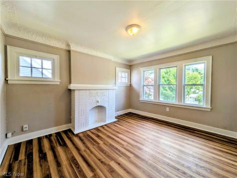 656 Hammel Street Akron OH 44306