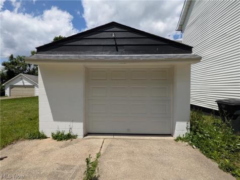 656 Hammel Street Akron OH 44306