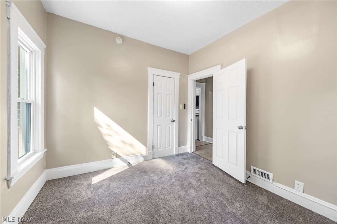 4064 E 136th Street Cleveland OH 44105