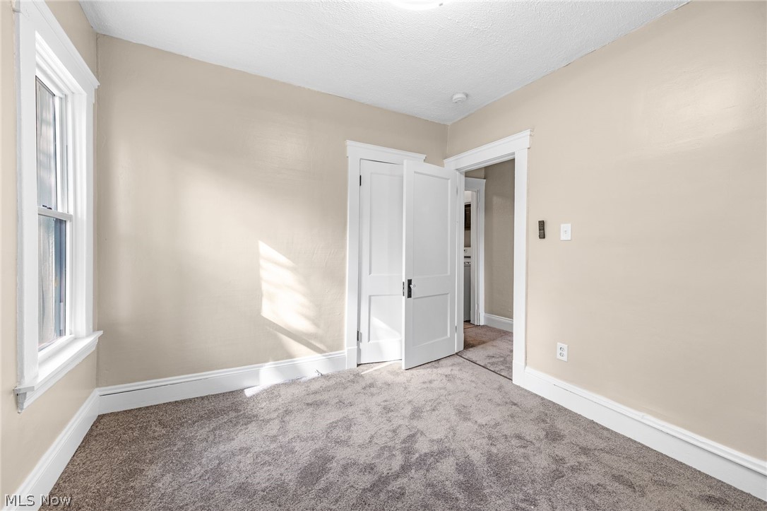 4064 E 136th Street Cleveland OH 44105