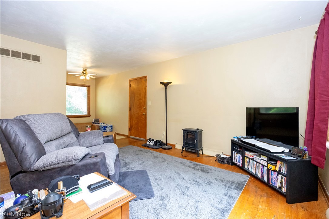 1813 Burbank Road Wooster OH 44691