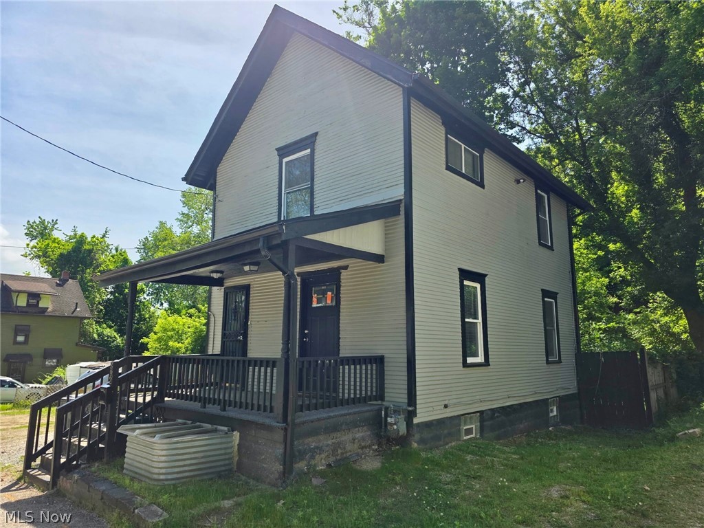 392 Bailey Court Akron OH 44304