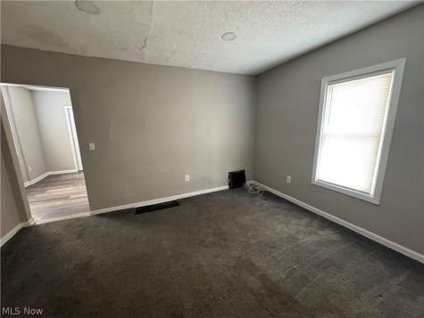 392 Bailey Court Akron OH 44304