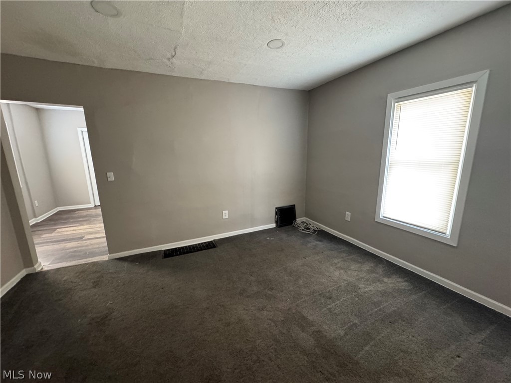 392 Bailey Court Akron OH 44304