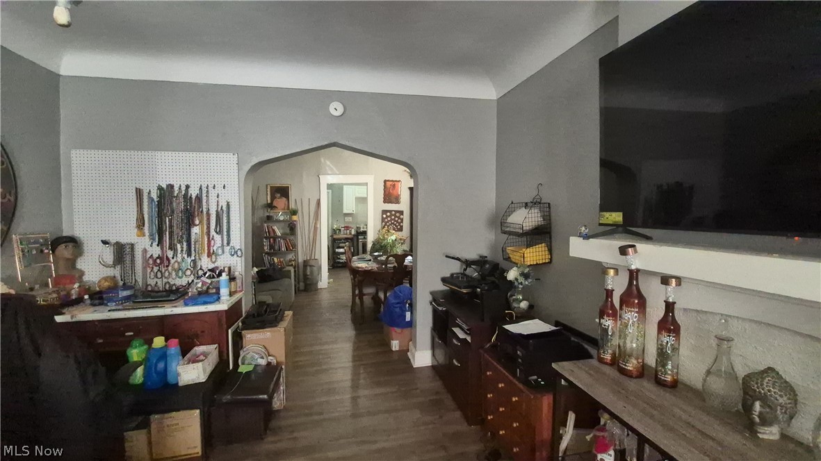 1261 E 99 Street Cleveland OH 44108