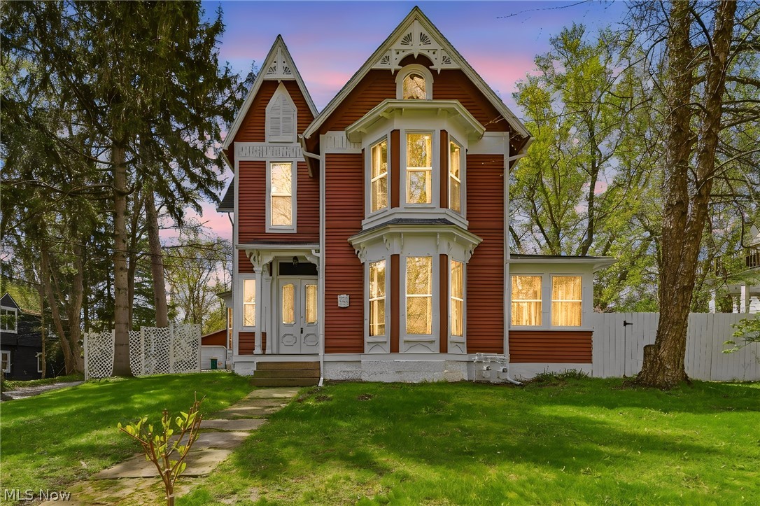 214 N Hambden Street Chardon OH 44024