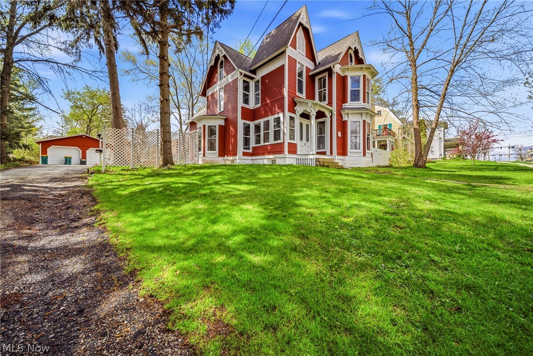 214 N Hambden Street Chardon OH 44024