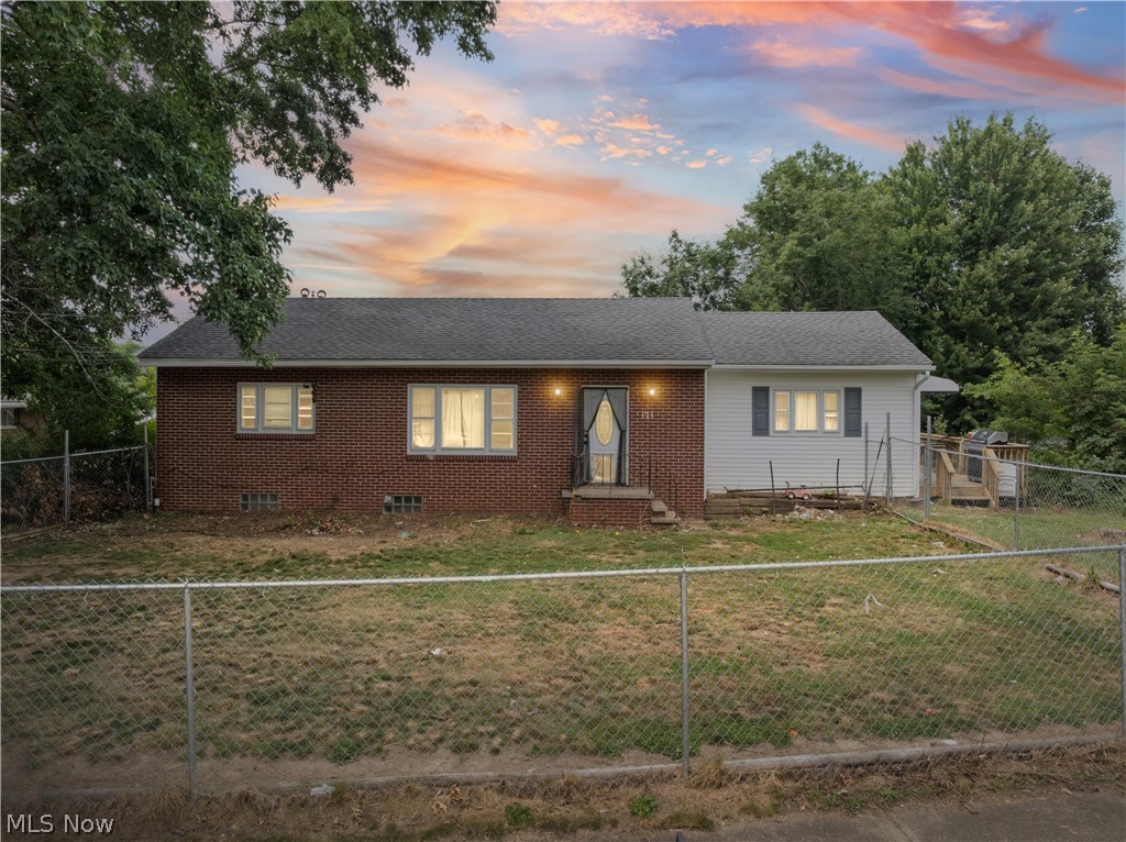 121 E Ralston Avenue Akron OH 44301