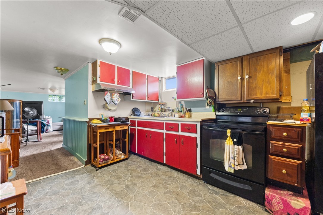 121 E Ralston Avenue Akron OH 44301