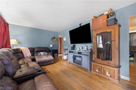121 E Ralston Avenue Akron OH 44301