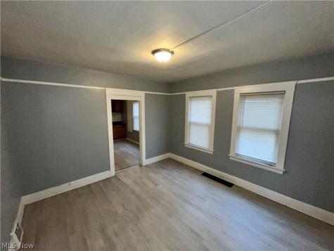 6538 Newman Avenue Cleveland OH 44127
