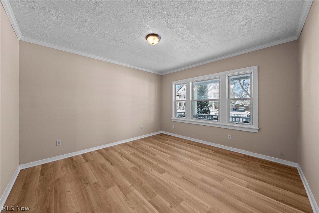 3325 W 98th Street Cleveland OH 44102