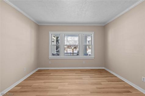 3325 W 98th Street Cleveland OH 44102