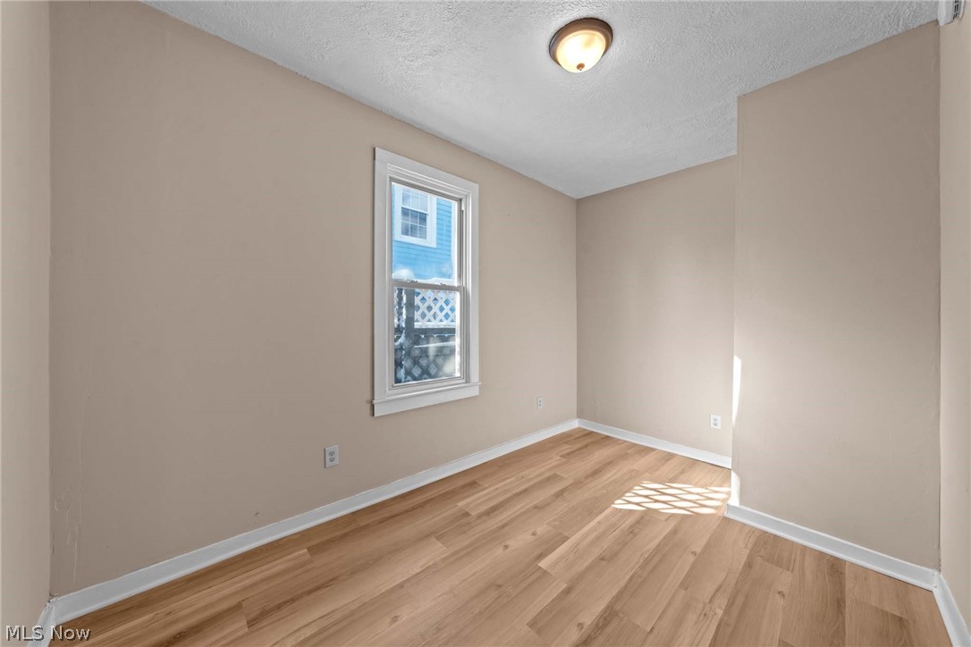 3325 W 98th Street Cleveland OH 44102
