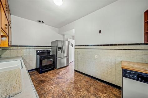 7224 Burridge Avenue Mentor OH 44060