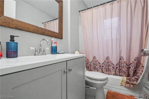 639 Fulmer Avenue Akron OH 44312