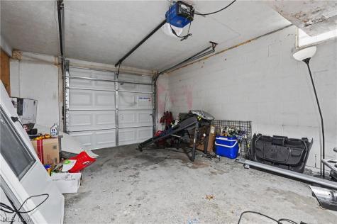 639 Fulmer Avenue Akron OH 44312