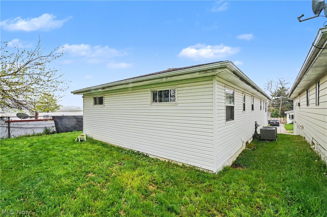 639 Fulmer Avenue Akron OH 44312