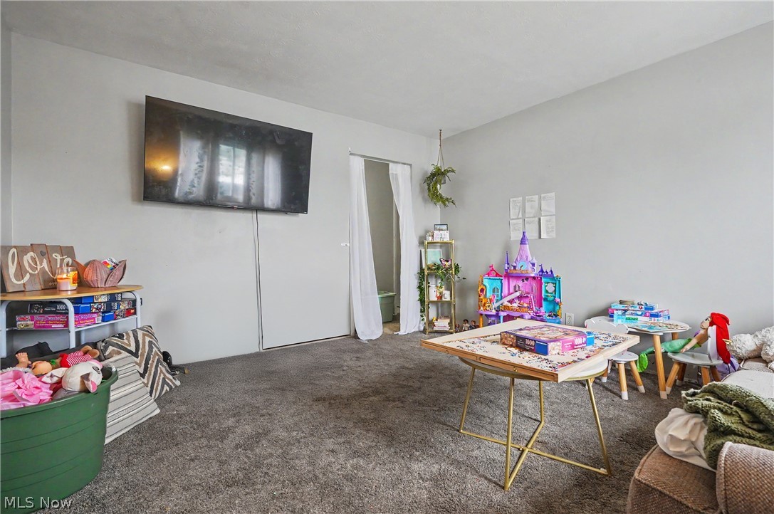 639 Fulmer Avenue Akron OH 44312