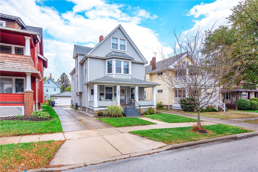 Lakewood OH, 1590 Lakeland Avenue