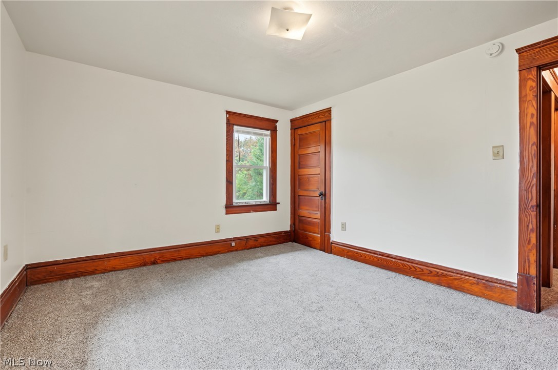 49 & 51 N Valley Street Akron OH 44303