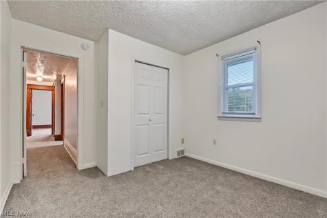 49 & 51 N Valley Street Akron OH 44303