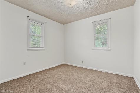49 & 51 N Valley Street Akron OH 44303