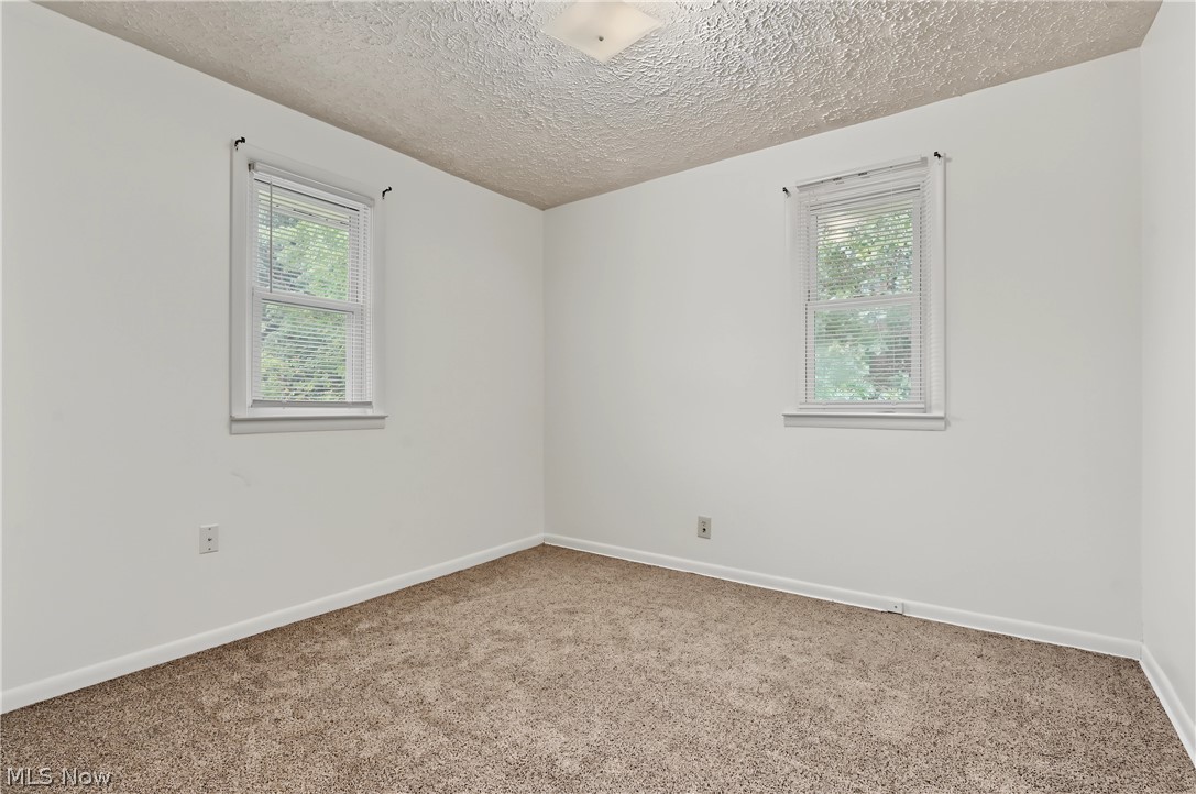 49 & 51 N Valley Street Akron OH 44303