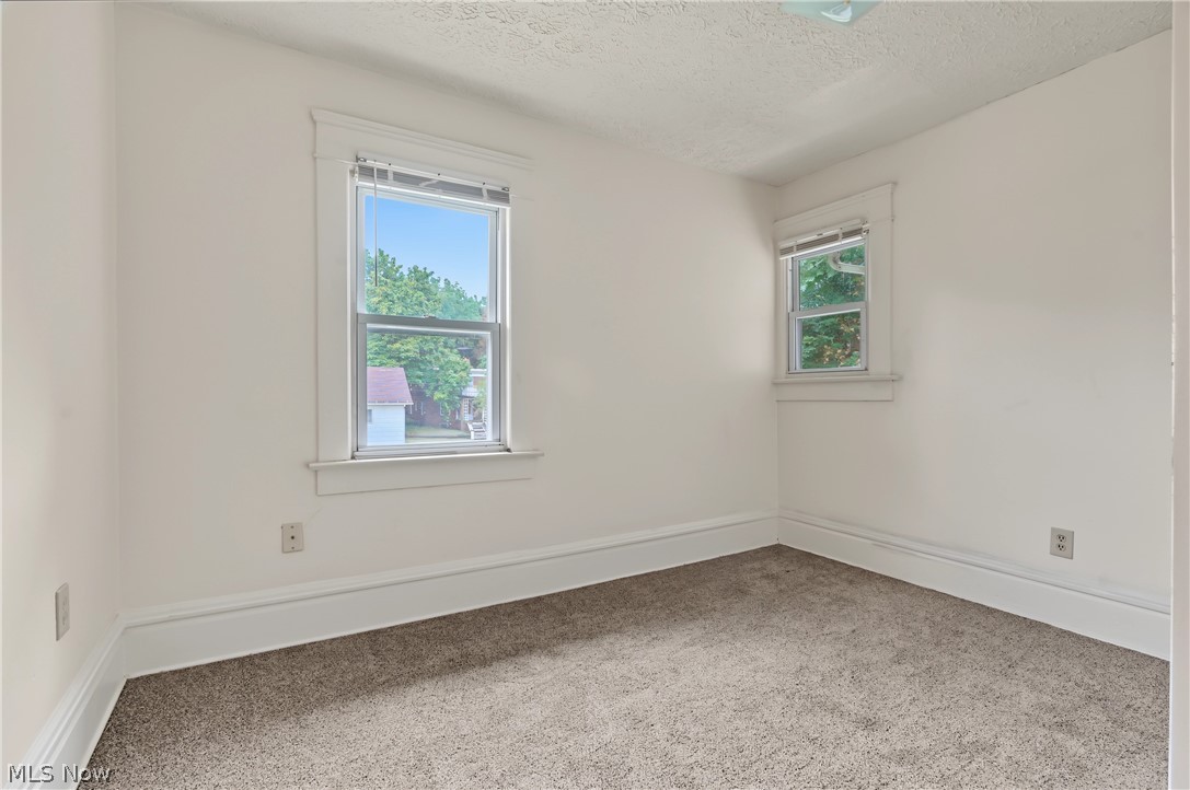 49 & 51 N Valley Street Akron OH 44303