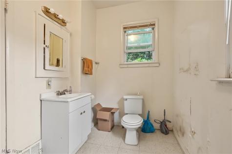 49 & 51 N Valley Street Akron OH 44303