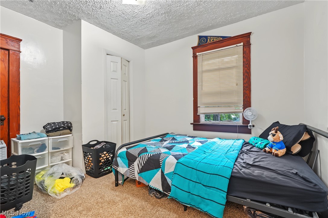 49 & 51 N Valley Street Akron OH 44303