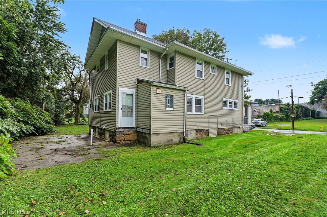 49 & 51 N Valley Street Akron OH 44303