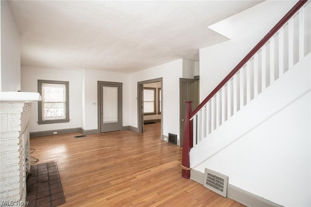 1671 Lee Road Cleveland Heights OH 44118
