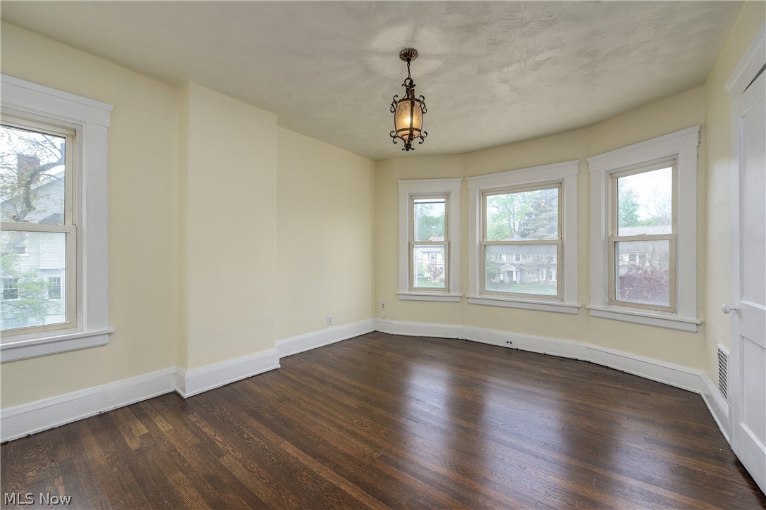 1671 Lee Road Cleveland Heights OH 44118