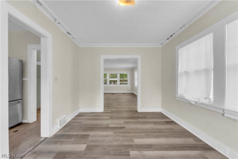 3208 Euclid Heights Boulevard Cleveland Heights OH 44118