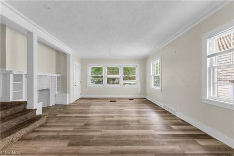 3208 Euclid Heights Boulevard Cleveland Heights OH 44118